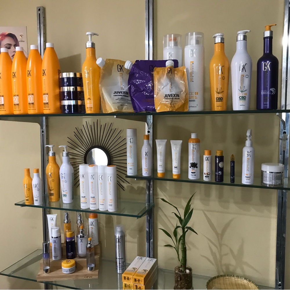 Brazilian haircare retext shampoo n conditioner.